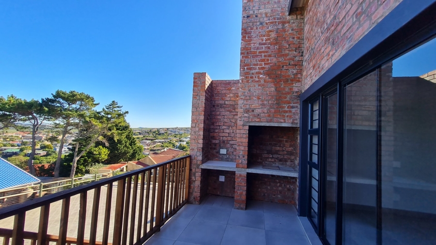 3 Bedroom Property for Sale in Dana Bay Western Cape